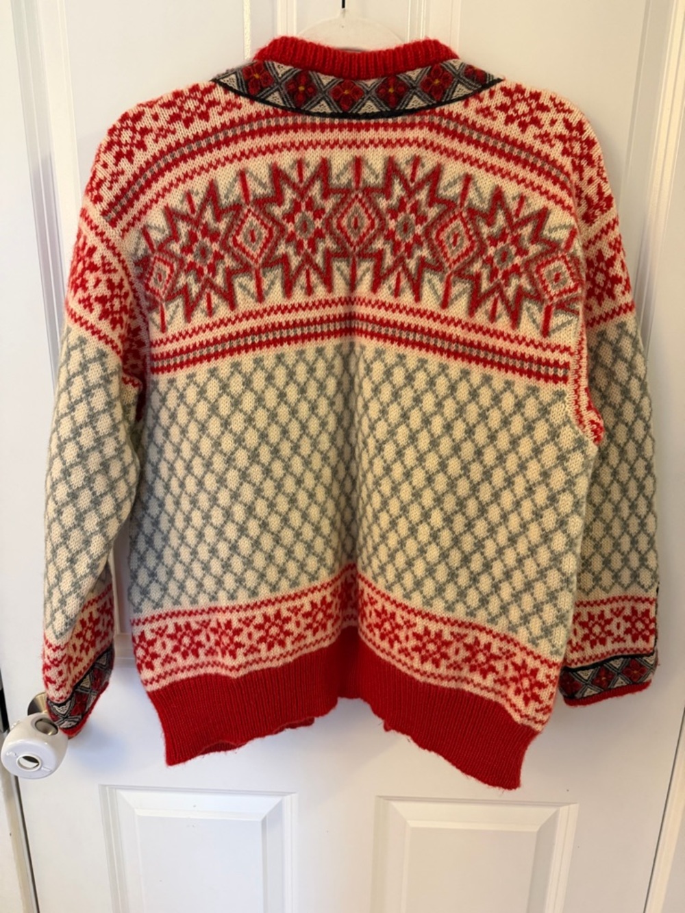 Vintage Dale of Norway Wool Cardigan Nordic Sweater Pewter Clasps Red - Picture 4 of 4